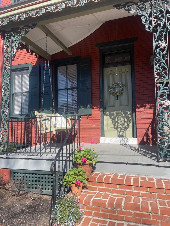 27 Dean St
