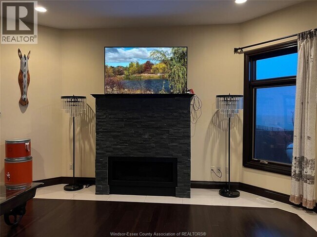 Photo - 236 Shoreview Cir