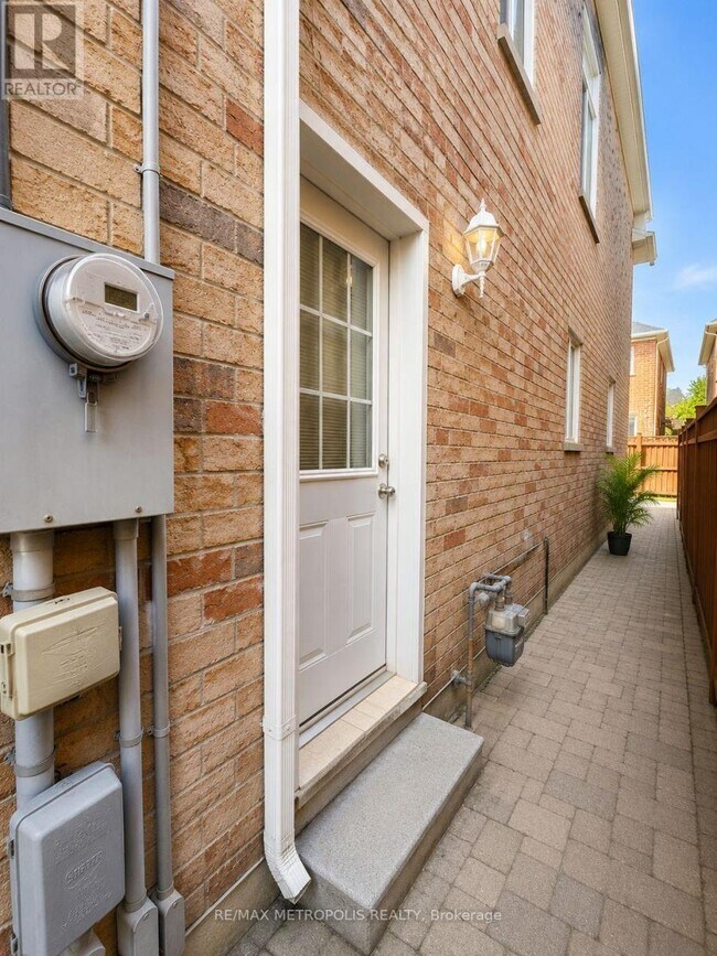 Photo - 81 Trumpeter St