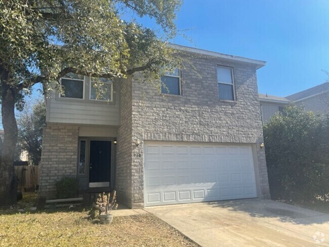 Building Photo - Spacious 3 Bedroom 2 Bath Rental