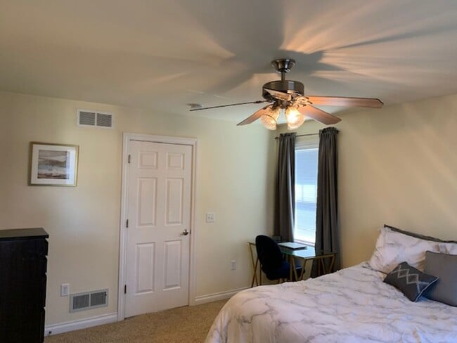 Photo - Live Large in This Spacious 2BR Townhome –... Unit 26 Canyon Lane