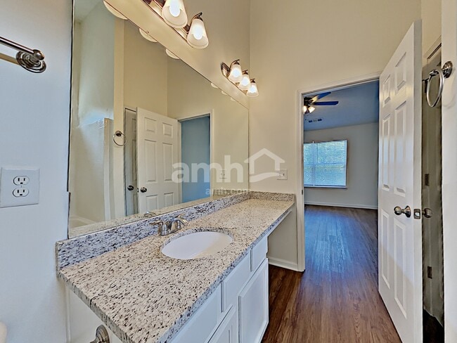 Photo - 78 Red Maple Way