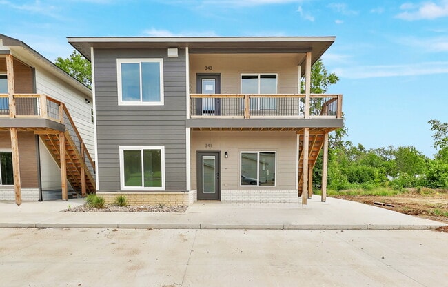 Building Photo - 341 Turnpike Rd Rental
