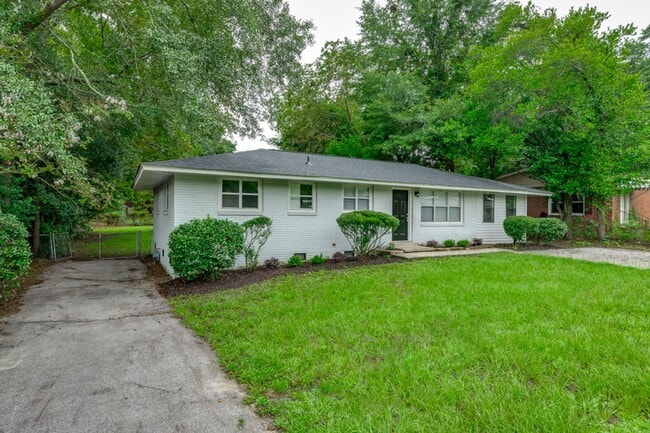 Photo - 2108 Leesburg Rd