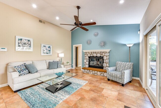 1519 Via Hacienda Unit SI ID1546492P