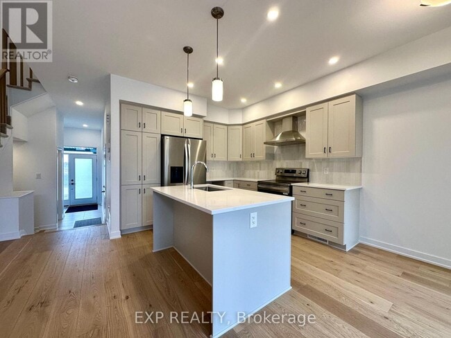 Photo - 171 Bliss Cres