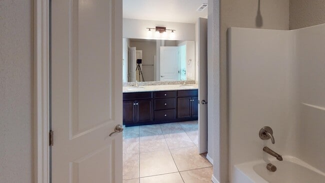 Photo - 2705 W Shasta Rd