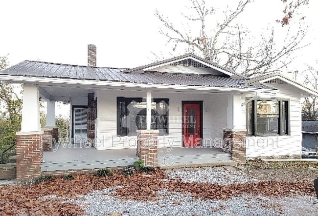 Photo - 910 S Crest Rd