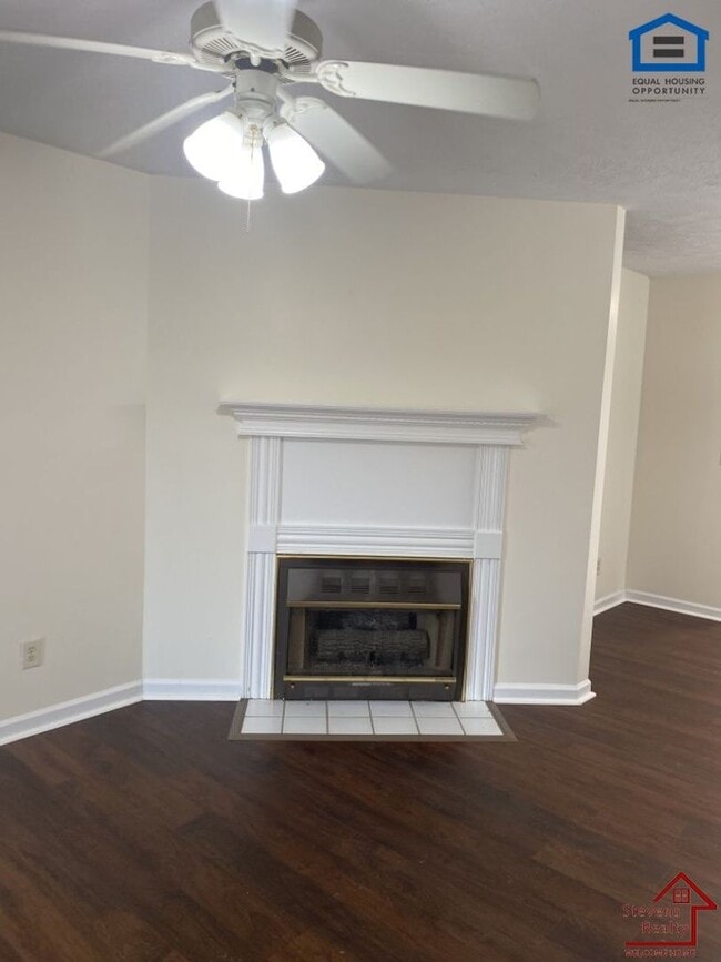 Photo - 306 Oriole Dr