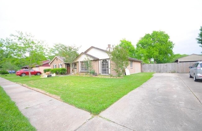 Photo - 3727 Meadow Pl Dr