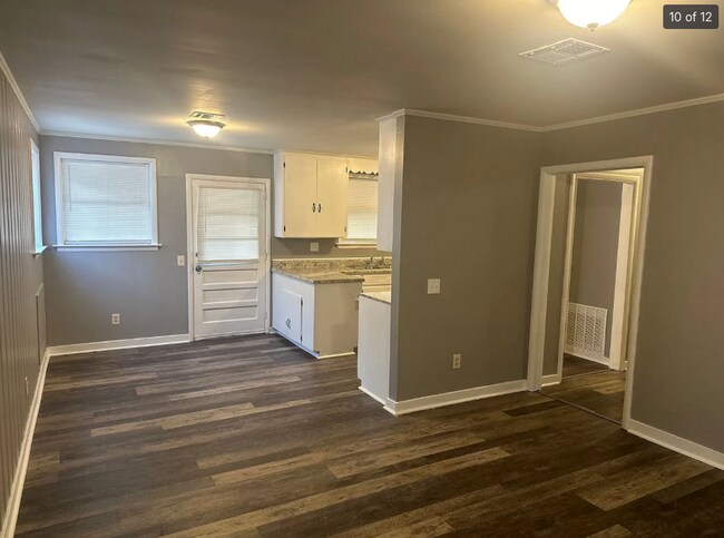 Photo - 1154 Lakewood Dr