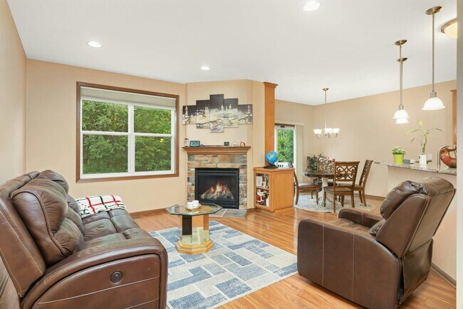 1816 Commonwealth Blvd