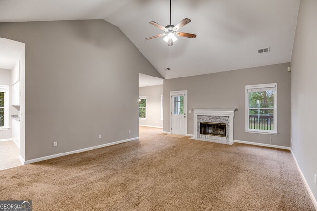 Photo - 140 Fairfield Rd