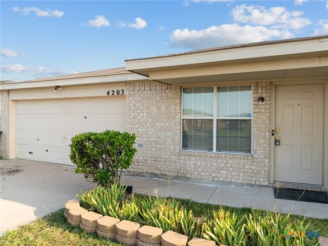 Photo - 4203 Fieldcrest Dr
