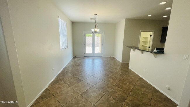 Photo - 42455 W Santa Fe St