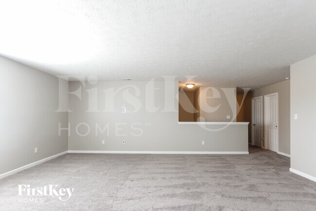 1833 Breman Ln