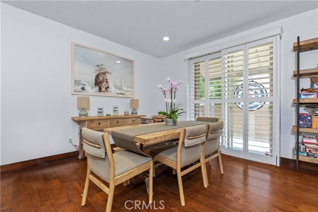 Photo - 871 Islay St