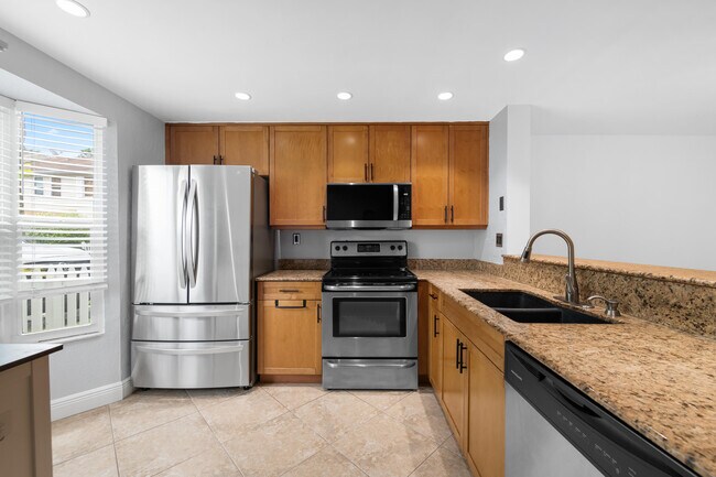 Photo - 1843 NE 15th Ave