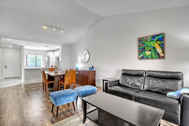 Photo - 300 E Club Cir Unit 204