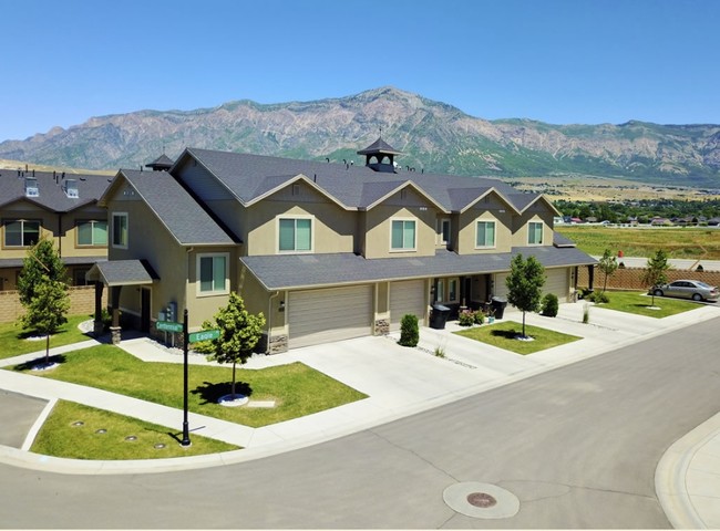 The Station at Pleasant View - The Station at Pleasant View Apartments