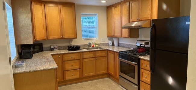 Photo - SHORT TERM LEASE ONLY - FULLY FURNISHED UNIT!