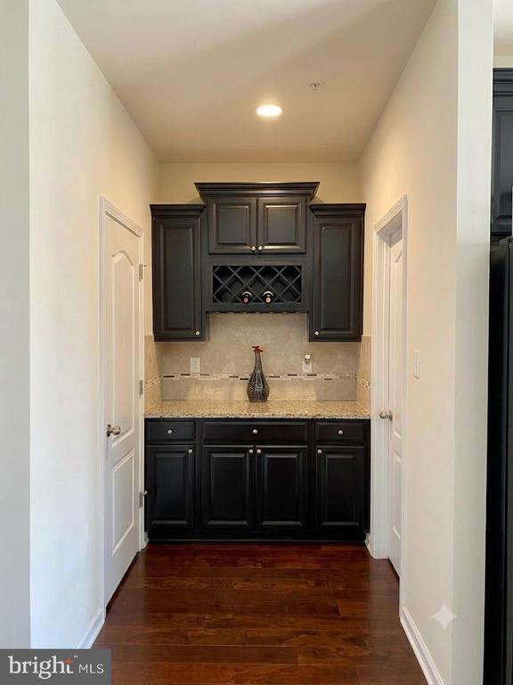 Photo - 7014 Foxton Way