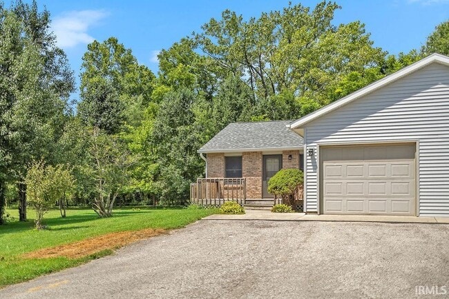 Building Photo - 5000 Rockport Rd Rental