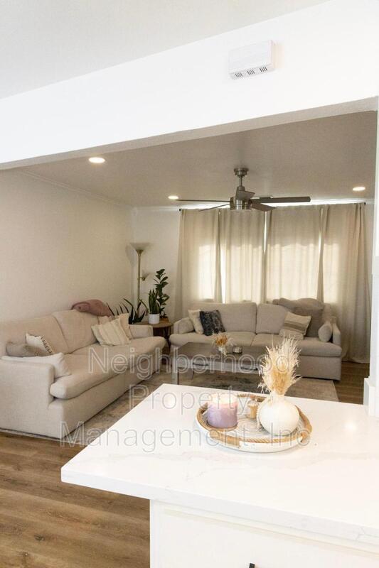 Photo - 608 W Dennis Dr