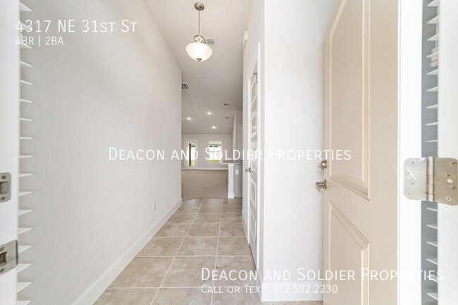 Photo - 4317 NE 31st St