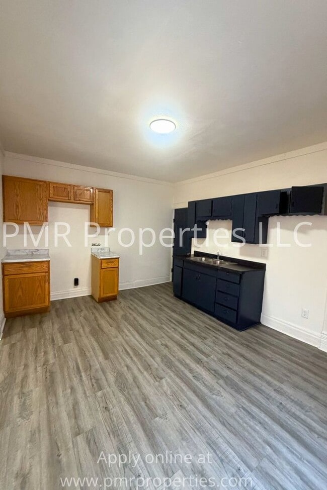 1801-1803 Mitchell Ave