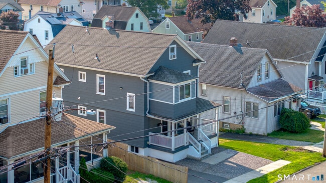 36 Ellis St