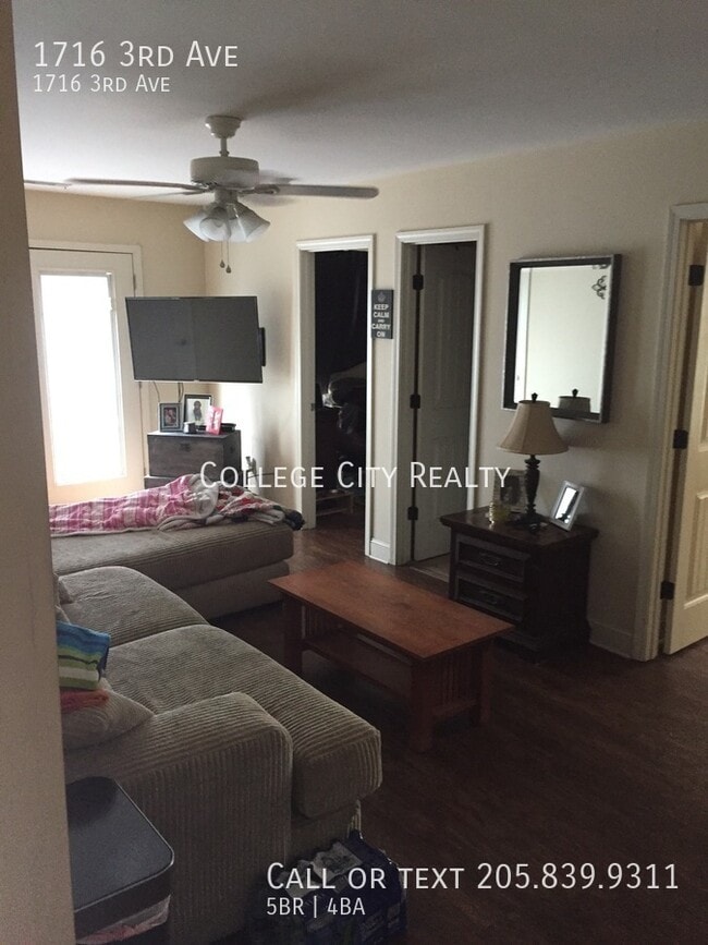 Photo - 1716 3rd Ave