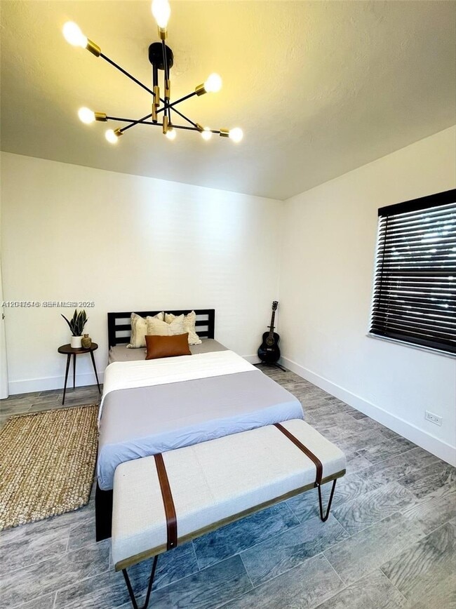 Building Photo - 1040 Lenox Ave Unit 1040