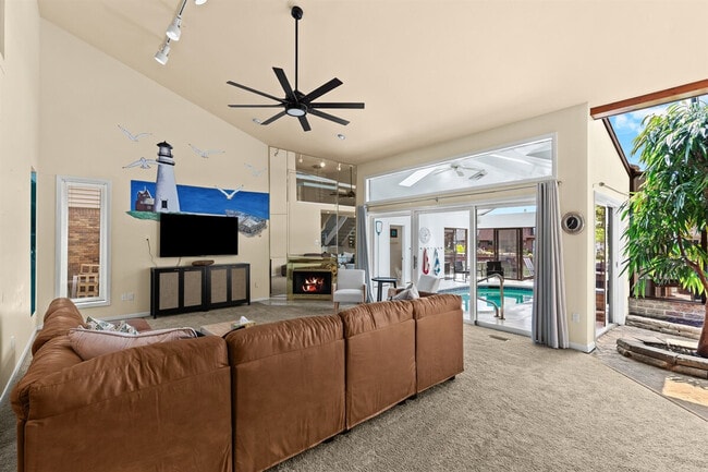 Photo - 41641 Belvidere St Unidad ID1032333P