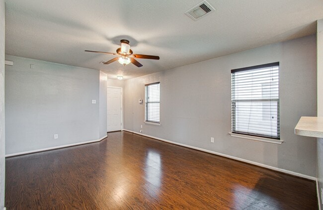 Photo - 19134 Yellow Thrush Dr