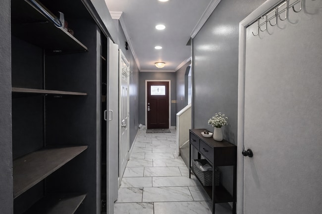 Photo - 110 Guilford St