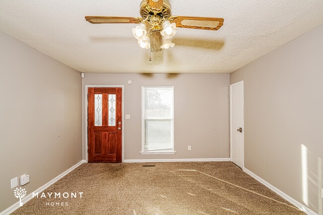 Photo - 1501 6th Pl NW