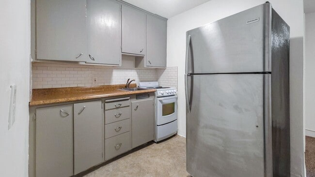 Photo - 35th Ave Unit 2