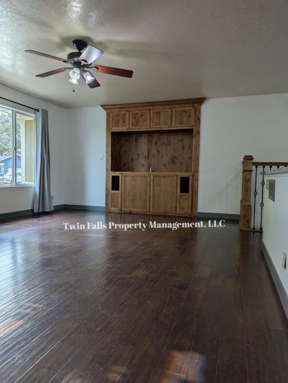 Photo - 548 Park Meadows Cir
