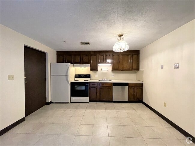 Building Photo - 555 Main St Unit 103 Rental