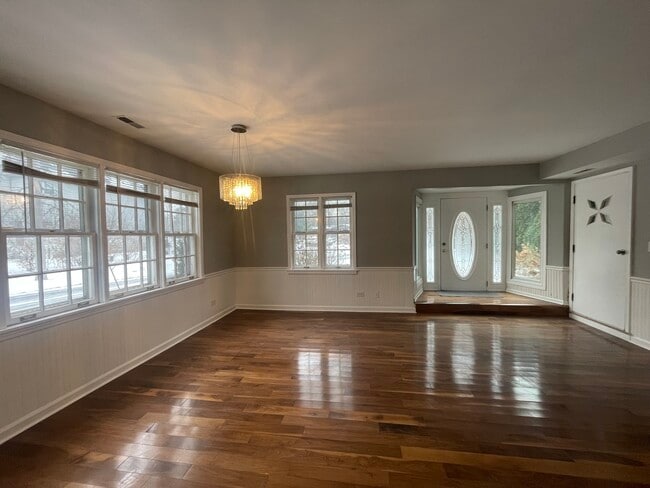 Photo - 1009 61st St