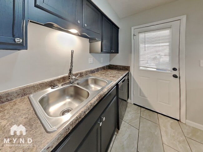 Photo - 3422 Laurelwood Dr