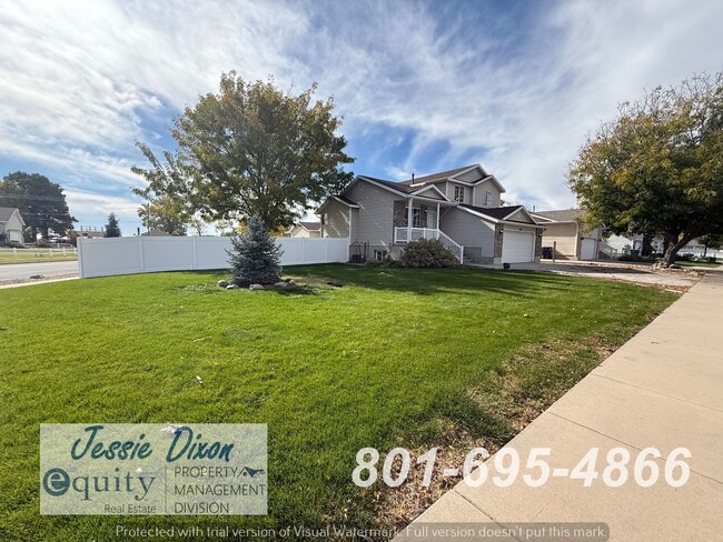 Photo - 891 W 60 N