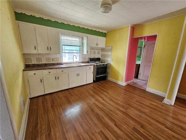 Photo - 254 Anderson Ave