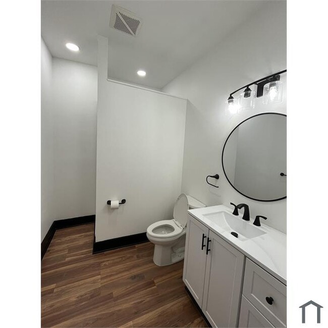 Bathroom - 32 Chapel St Unit #1R