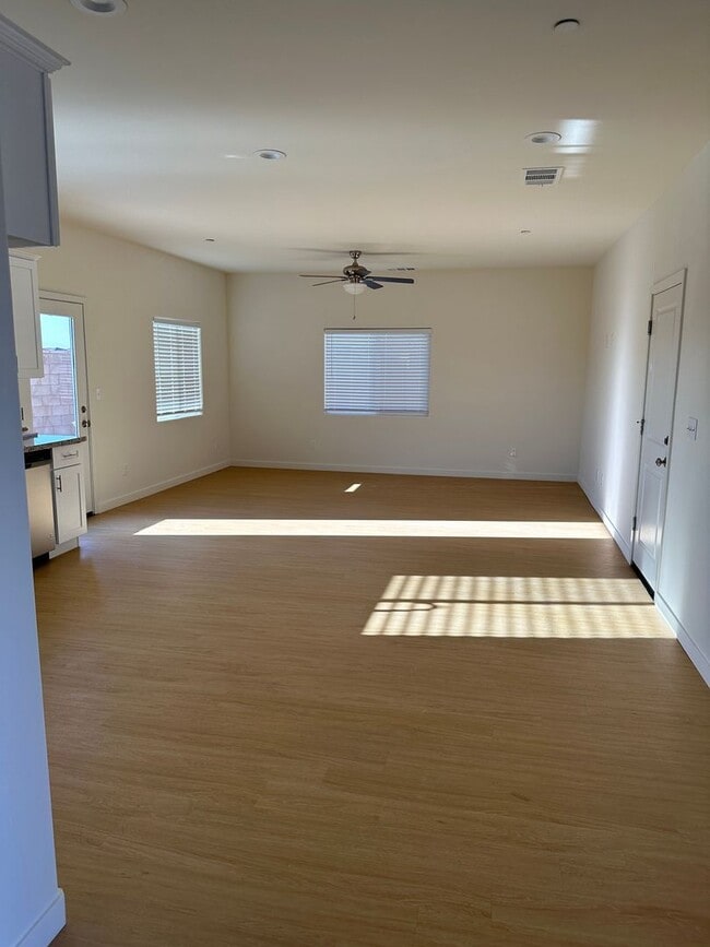 Photo - 8900 Brown Hills Dr Unidad 8900 Brown Hills Drive B