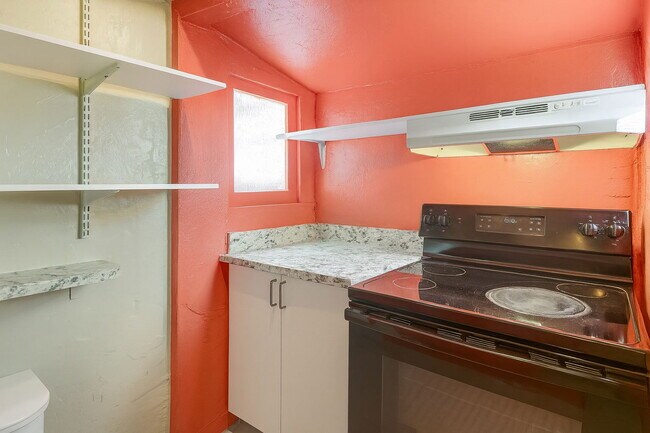 Photo - 1935 Taylor St