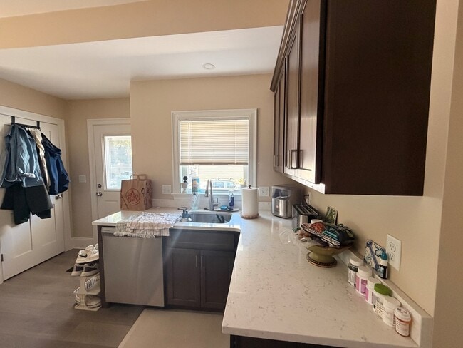 91 Ash St Unit 1