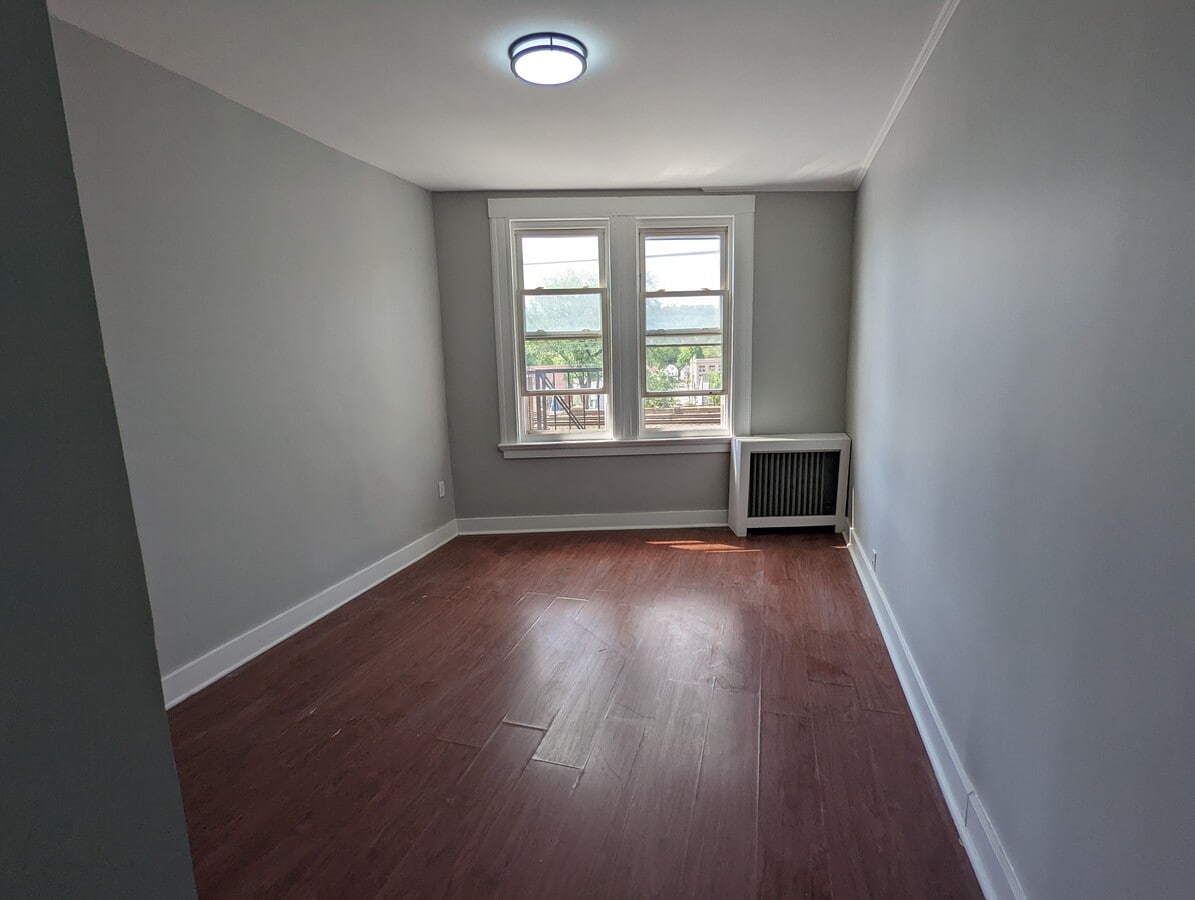 Photo - 517 Lincoln Pl Unit 3L