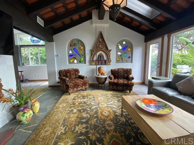 Photo - 122 S Rios Ave